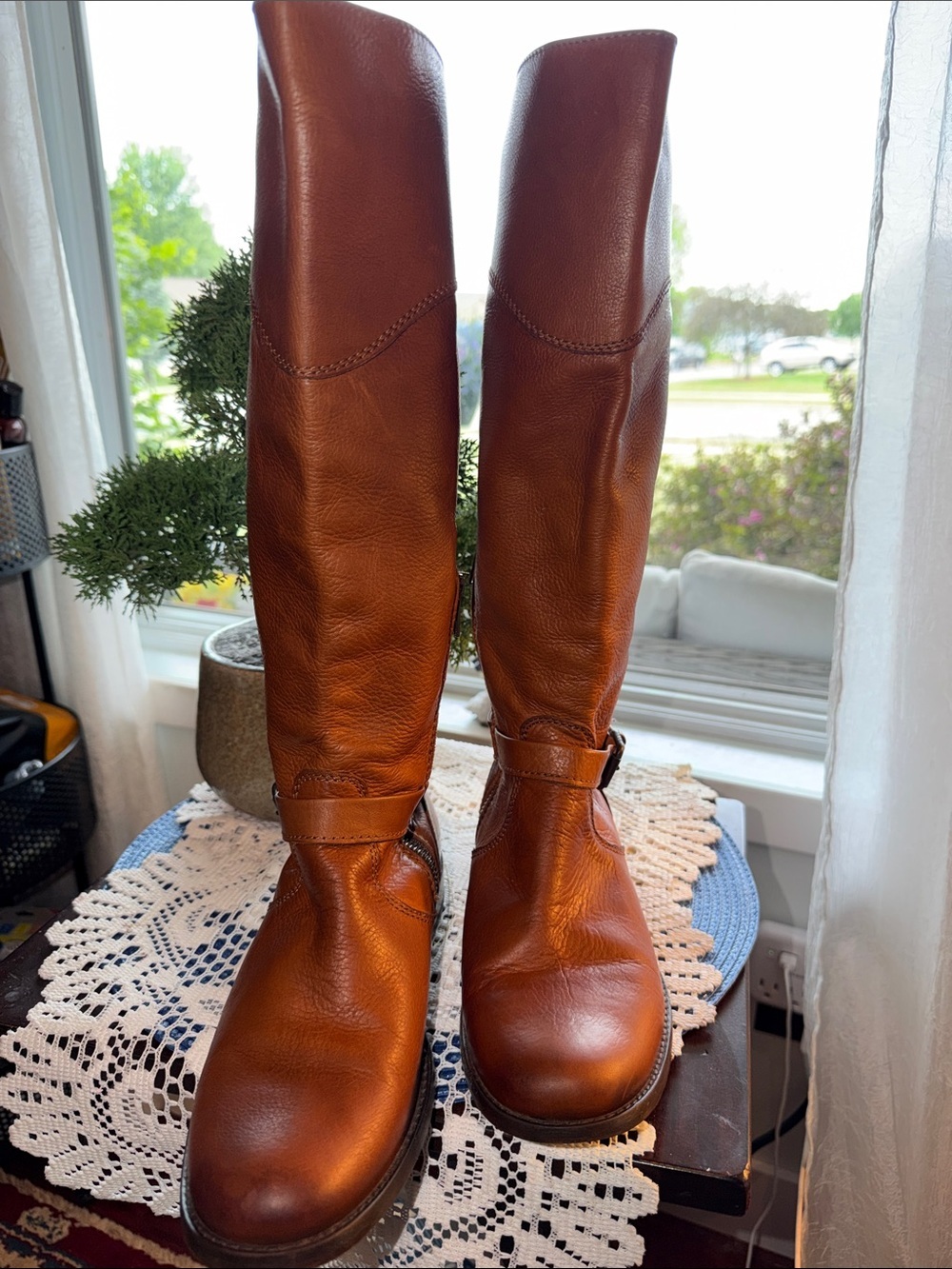 Beautiful Frye Brown Leather Riding Boots